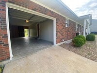 Building Photo - 608 Linda Ln
