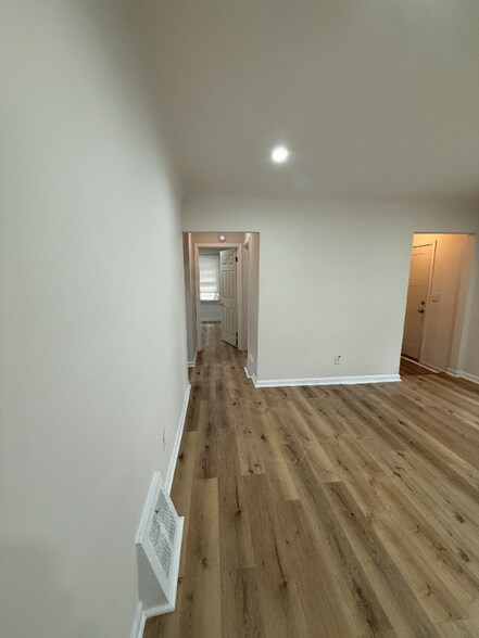 Building Photo - 6300 Canyon Ave