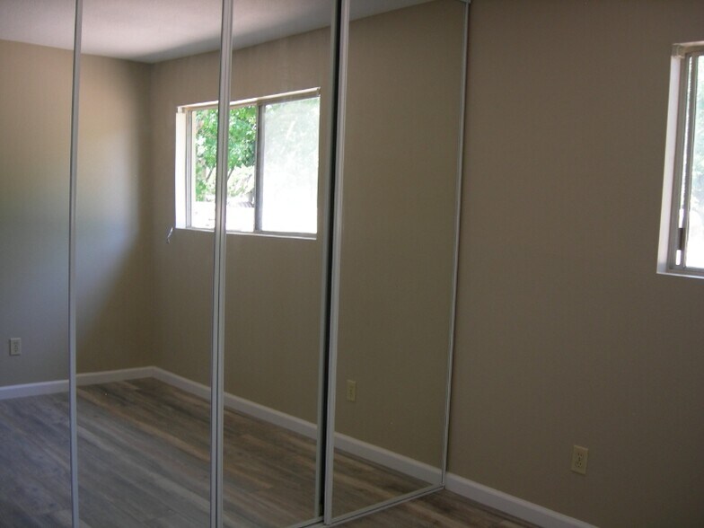 Building Photo - 7892 Camino Glorita