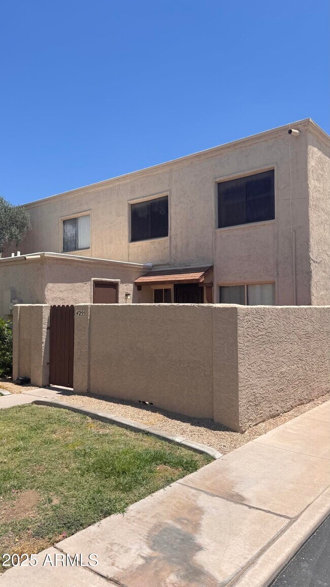 Building Photo - 4255 N 81st St