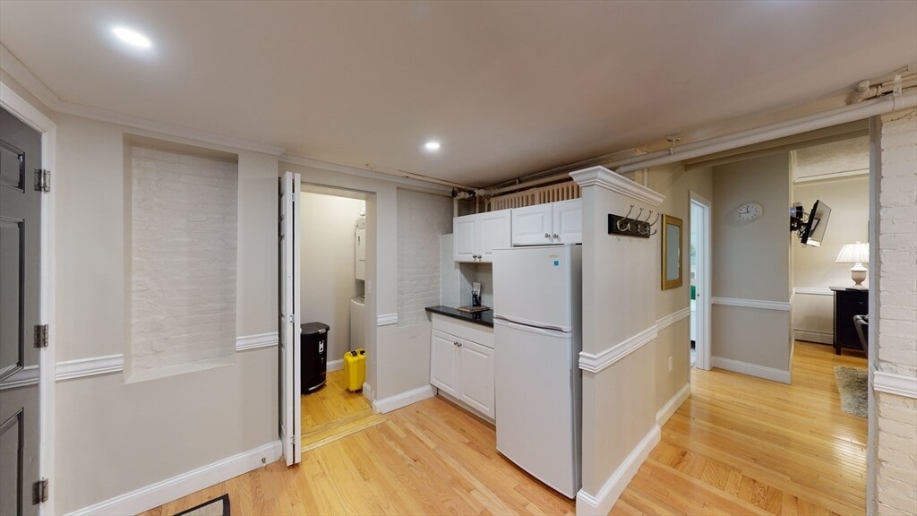 Building Photo - 290 Beacon St