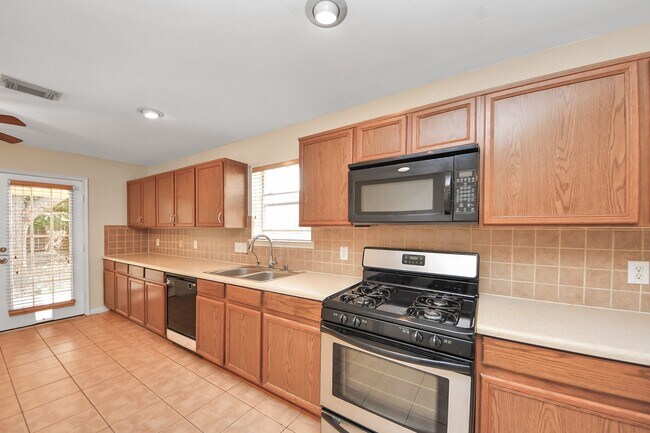 Building Photo - 8127 Tassel Field Ln