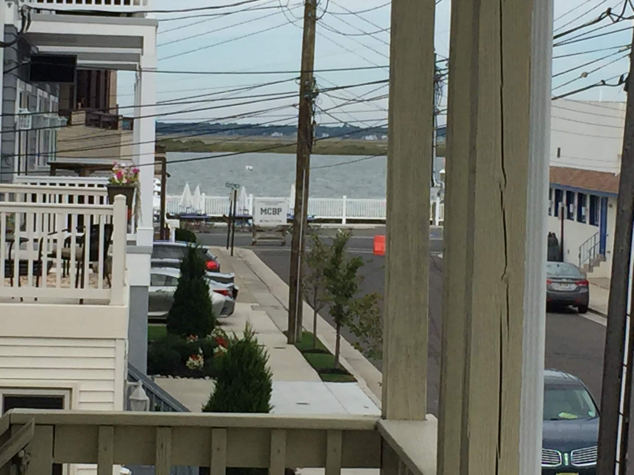 Building Photo - 202 N Madison Ave