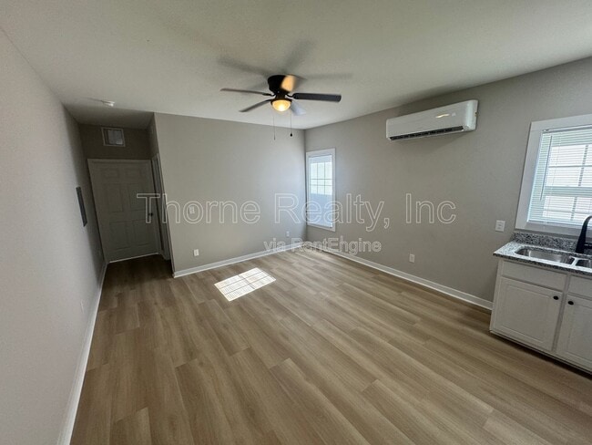 Building Photo - 817 Belleview Ave