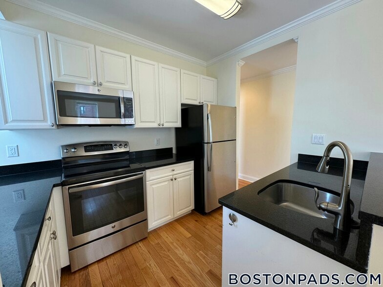 Building Photo - 1 Chauncy St