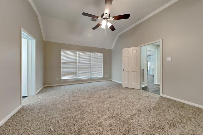 Building Photo - 1315 Forest Hollow Dr