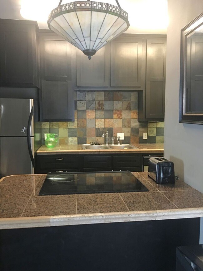 Building Photo - 31 E. Center RES