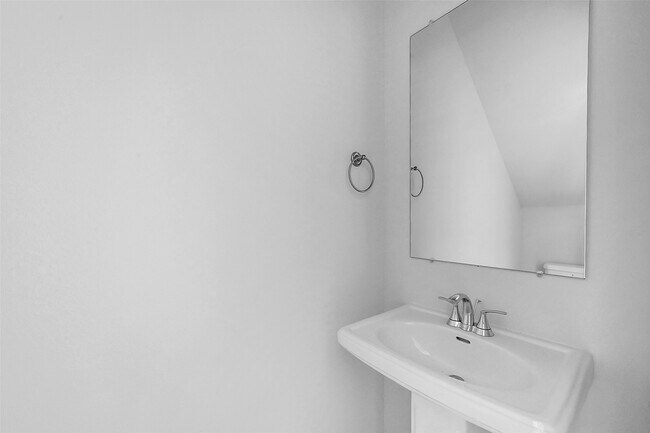Building Photo - 1120 Novelle Bnd Dr