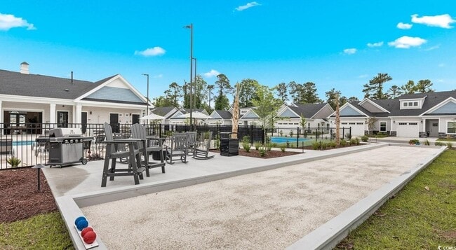 Building Photo - 31 Quaker Rdg Dr