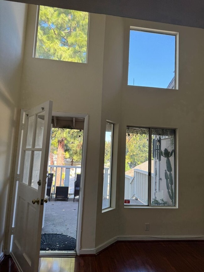 Building Photo - 12572 Fieldstone Ln