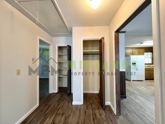 Building Photo - 6101 McMillan Cir