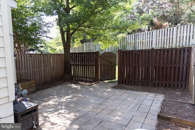Building Photo - 3347 Wilton Crest Ct