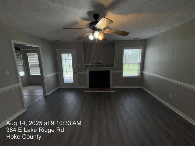 Building Photo - 384 E Lake Ridge Rd