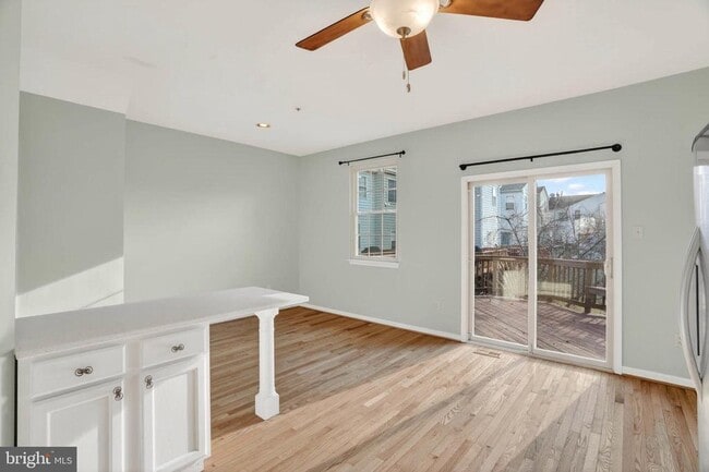 Building Photo - 7207 Solar Walk