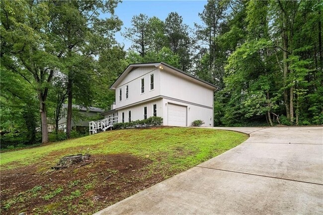 Building Photo - 3260 Creek Hollow Dr