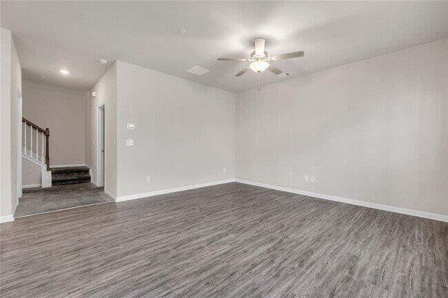 Building Photo - 2106 Irvin Ct