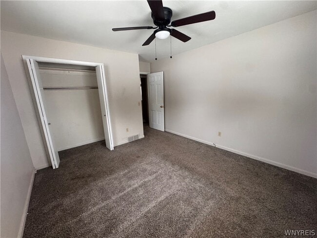 Building Photo - 10035 Creek Rd