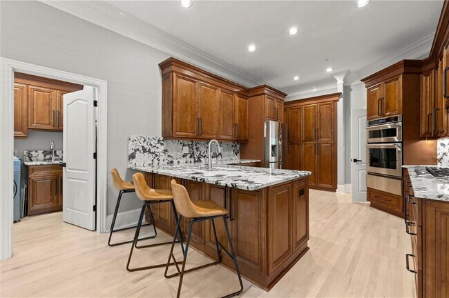 Building Photo - 1431 Waterford Green Dr