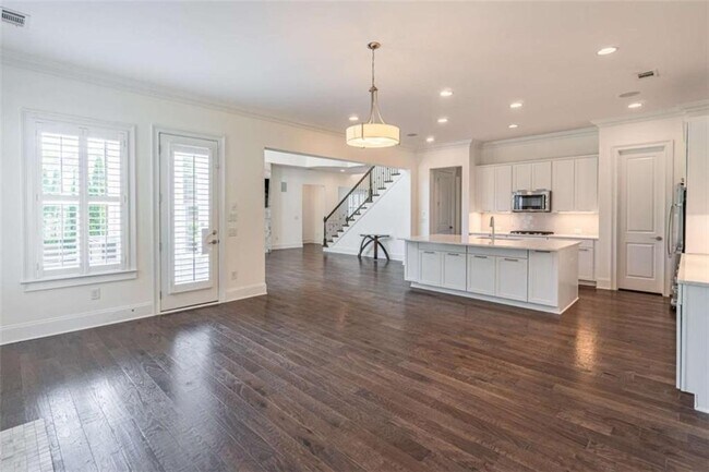 Building Photo - 829 Adler Ct