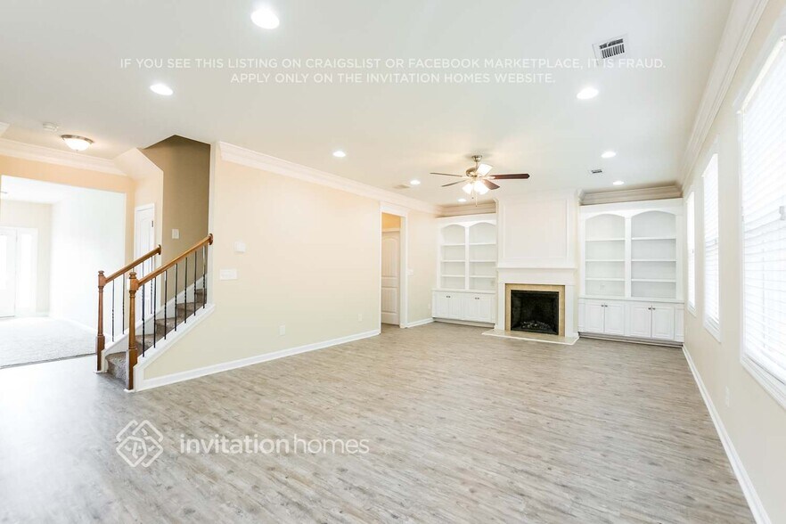 Building Photo - 642 Ivy Chase Loop