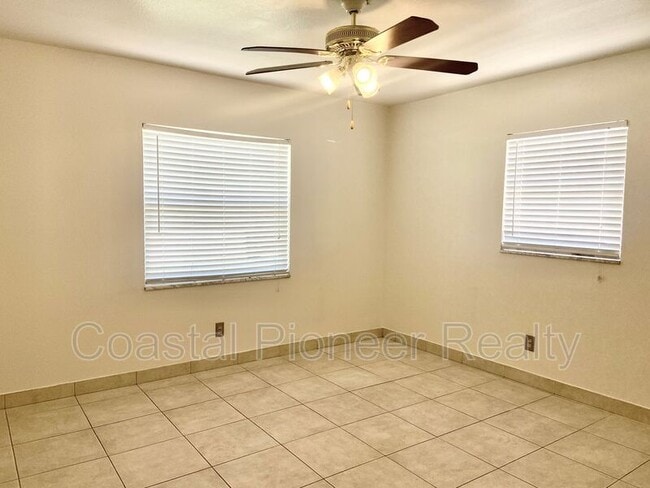 Building Photo - 7306 Kingsbury Cir