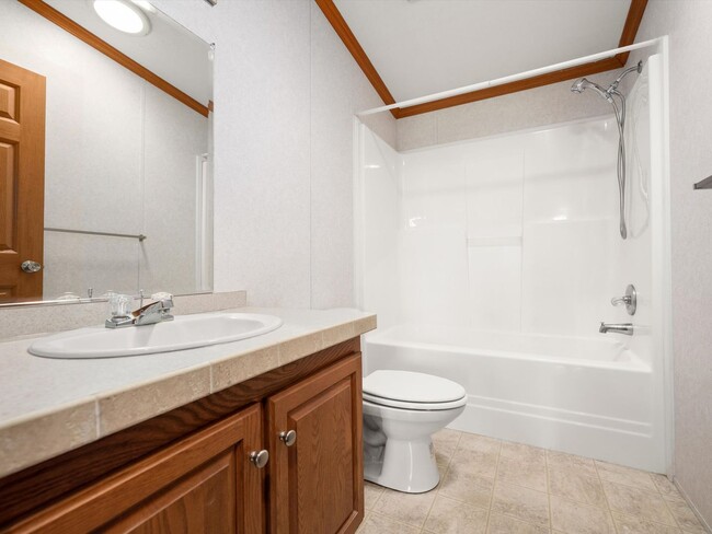 Building Photo - 13675 Woodbridge Rd