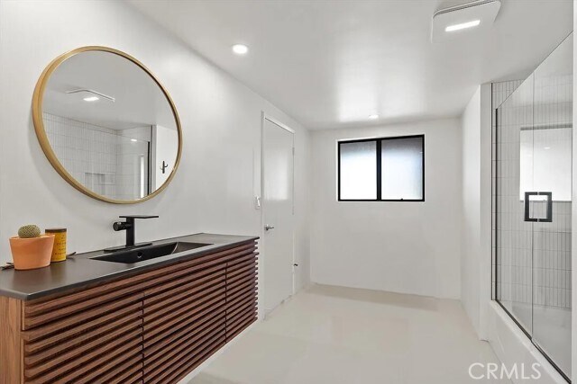 Building Photo - 53744 Ridge Rd