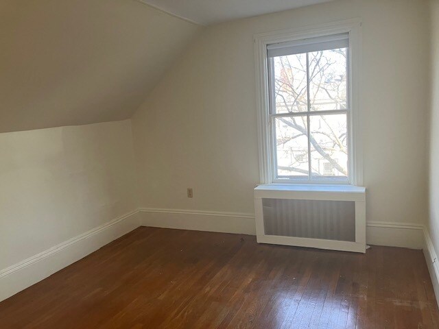 Building Photo - 4 Saunders St