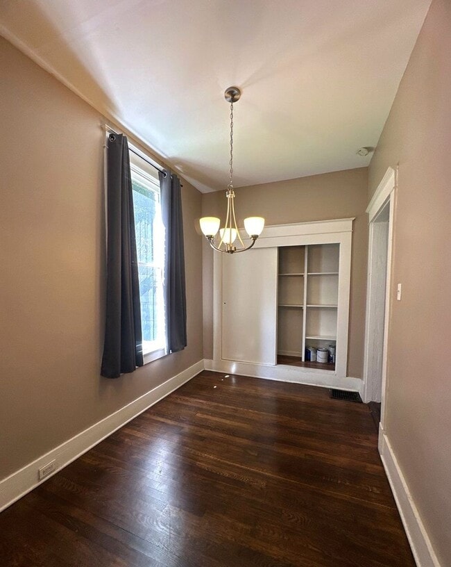 Building Photo - Gorgeous 4 Bedroom Home Now Available!!