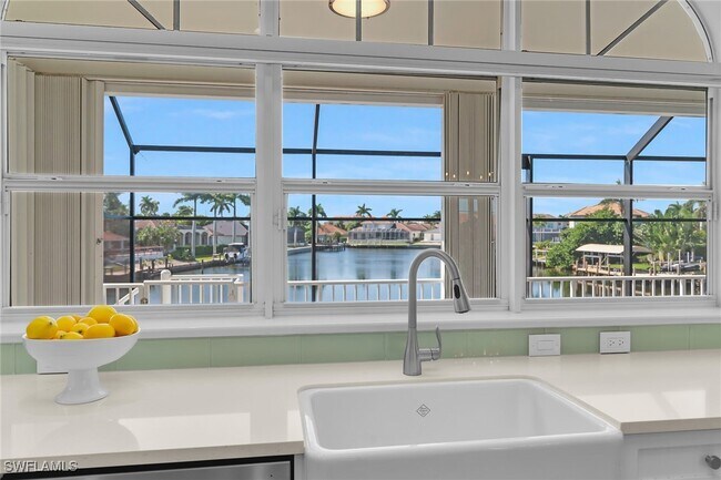 Building Photo - 50 N Sunset St