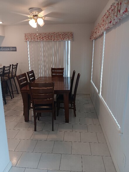 Building Photo - 1675 AZ-95