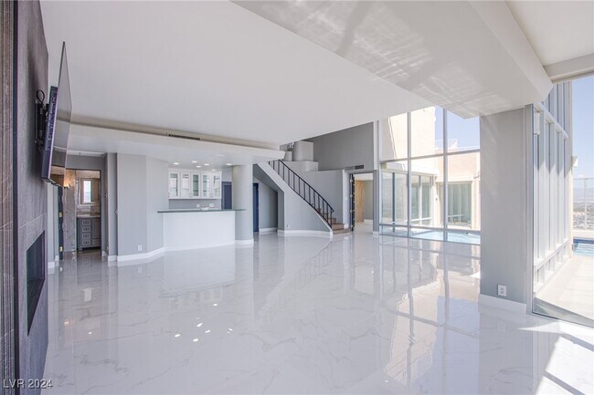 Building Photo - 3111 Bel Air Dr