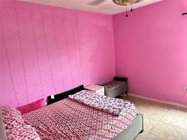 Building Photo - 112 Dulverton Way