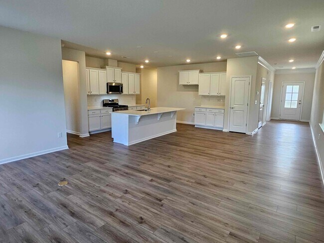 Building Photo - Bell Farm Community - 3BR / 2BA + Garage