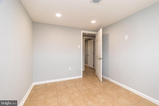 Building Photo - 402 Layfield Rd