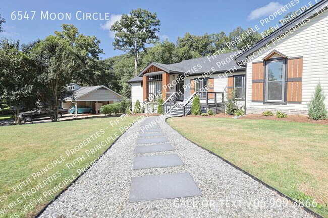 Building Photo - 6547 Moon Cir