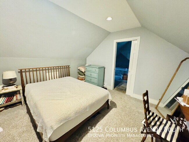 Building Photo - 5125 Columbus Ave S