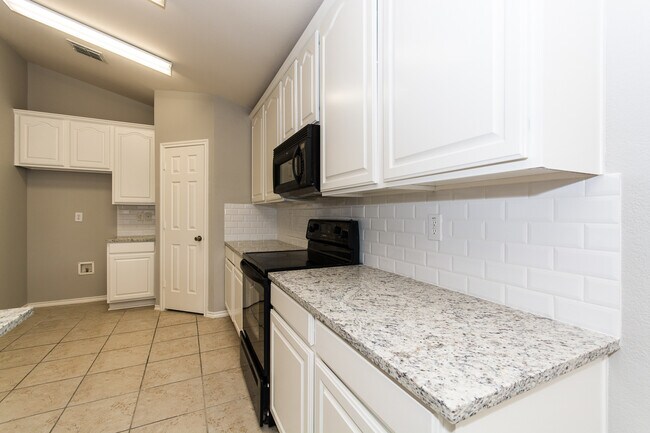 Building Photo - 1413 Gordon Dr