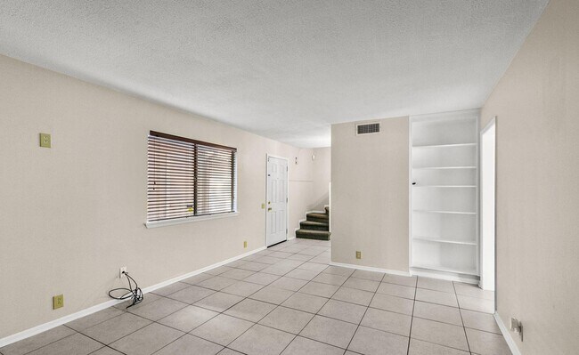 Building Photo - Live Where Convenience Meets Comfort in La...