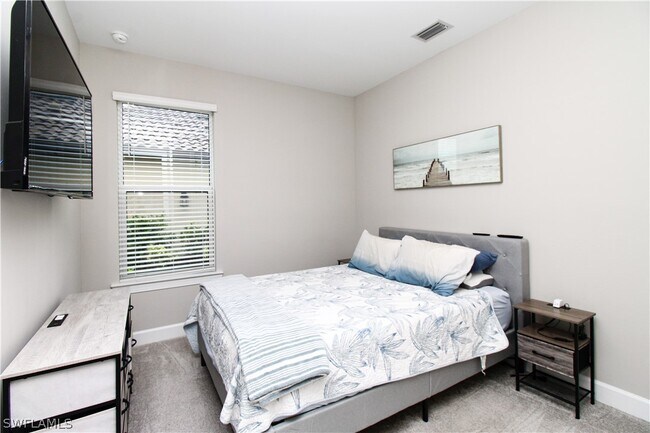 Building Photo - 15565 Vittorio St