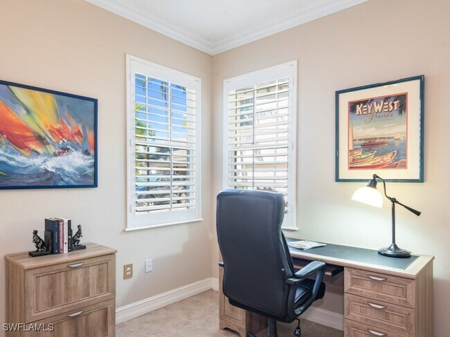 Building Photo - 2012 Tarpon Bay Dr N