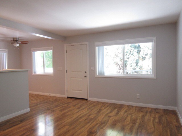 Building Photo - 7218 Whittier Blvd