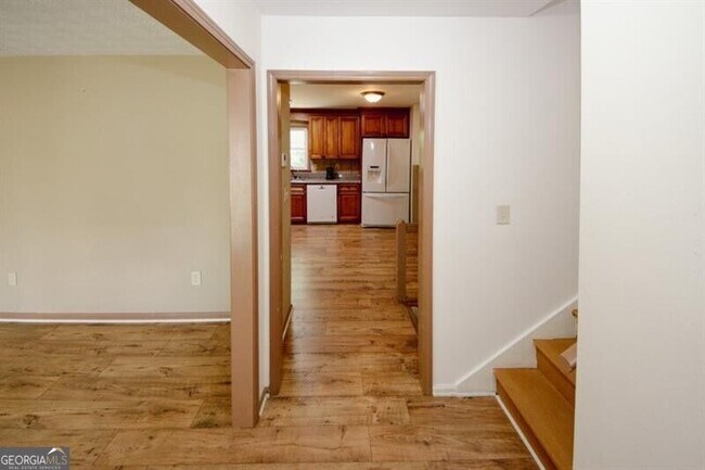 Building Photo - 4033 Scenic Mountain Dr SW