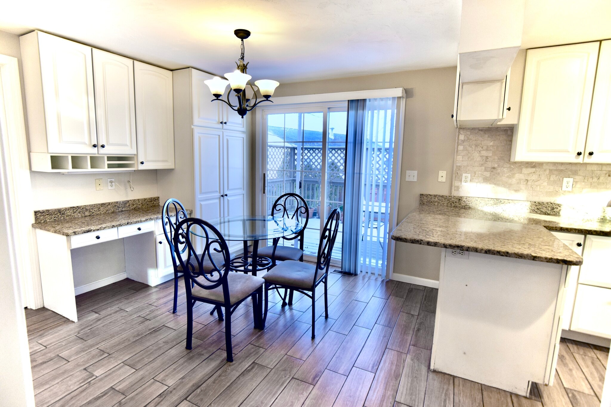 Building Photo - 172 Edgehill Rd