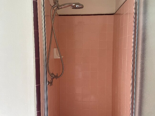 Building Photo - 1466 S Sherbourne Dr