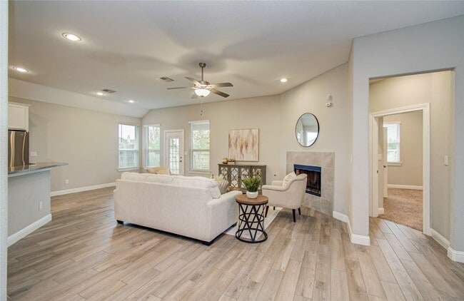 Building Photo - 19029 Villa Ln