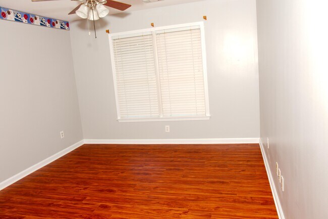 Building Photo - 2927 Arbor Creek Ln