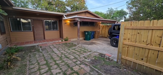 Building Photo - 637 Pennington Dr