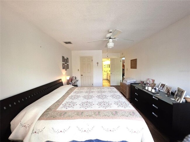 Building Photo - 804 Palm Harbor Ct