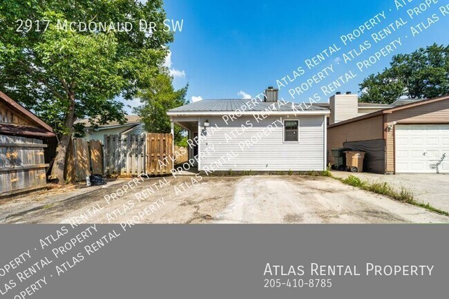 Building Photo - 2917 McDonald Dr SW